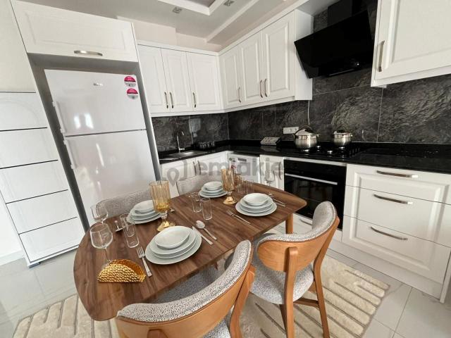Alanya Obada Lüks Eşyalı Merkezi Konum 1+1 Satılık Daire 3