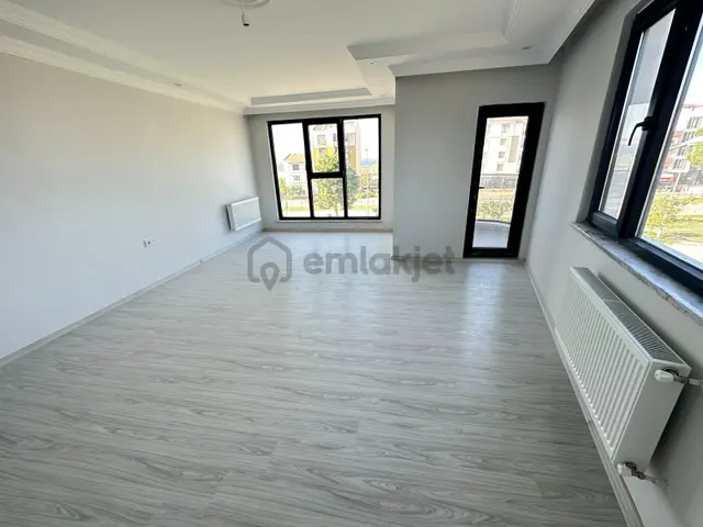 Lapseki Çardak'ta Kapanmaz Deniz Manzarasıyla Satılık 2+1