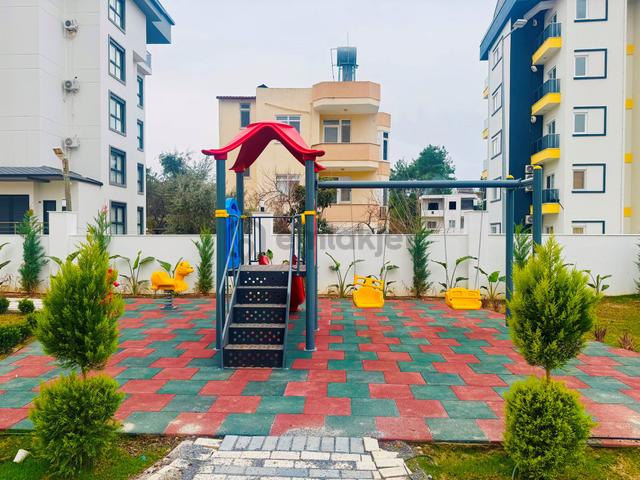 Alanya Avsallar’da Satılık 1+1 Havuz Manzaralı Köşe Daire Son Fırsat! 5