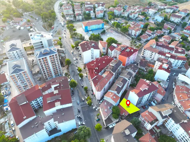 6 Kat İmarlı Tek Tapu İçinde 2 Adet Müstakil Ev Olan Fırsat Arsa 4