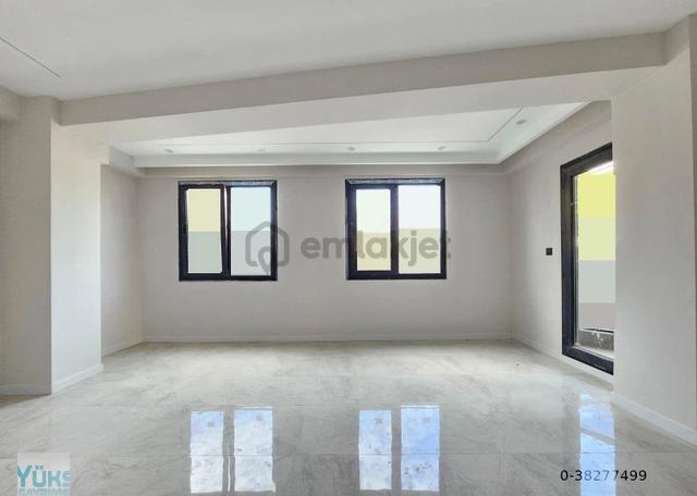 Denizli Şemikler Mahallesinde 2+1 120 M2 Naz Bayrak Yakını Satılık Bahçe Katı 4