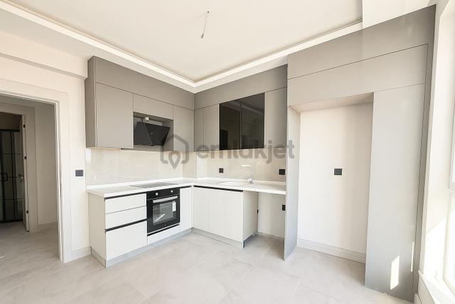 Emlak Mülk'ten Atayurt Mh 2 Bloklu Sitede Kiralık 2+1 Daire 2