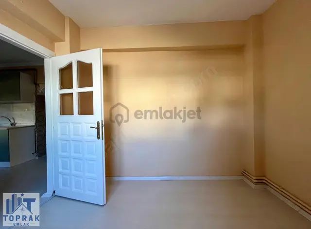 Toprak Emlak'tan Uluönder Mh // Tam Bakımlı // Satılık 2+1 2