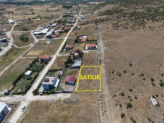 Esa Gayrimenkul'den Nergiz Mahallesinde Köşe Arsa 1