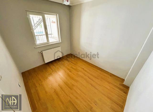 Atapark Mh Yanıklar Caddesi Ara Kat Geniş 3+1 Kiralık Daire 5