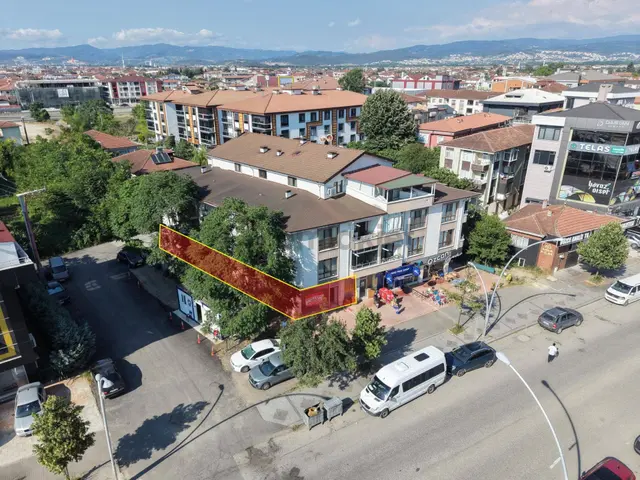 Şerefiye Rasim Betir Paşa Bulvarında 300 M2 Kiralık Dükkan
