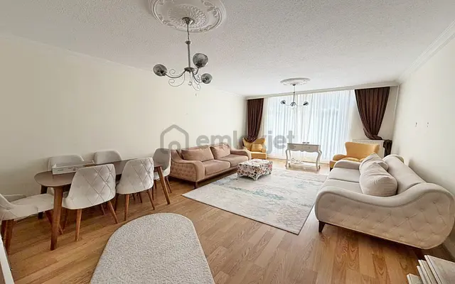 Kuşcağız Kartaltepe Yakını Katta Merkezi Konumda Site İçi 3+1 1