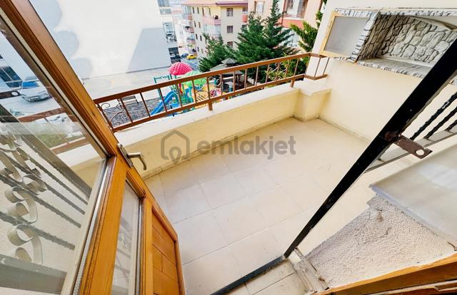 Kuşcağız Emine Işınsu Lisesi Karşısı Kat Konumlu Ebv Banyolu 3+1 5