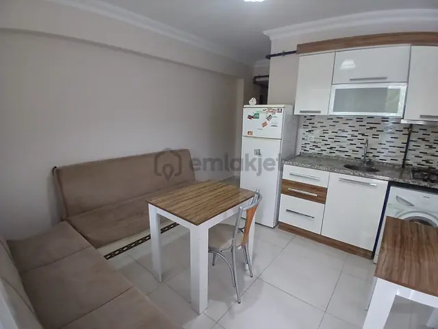 Ender Uysal Gayrimenkulden Yunusemre Mahallesin De Kiralık Arakat 2+1 Apart.. 4