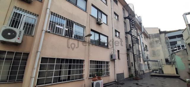 Beşiktaş Merkezde Çelik İş Merkezinde Kiralık Ofis 4