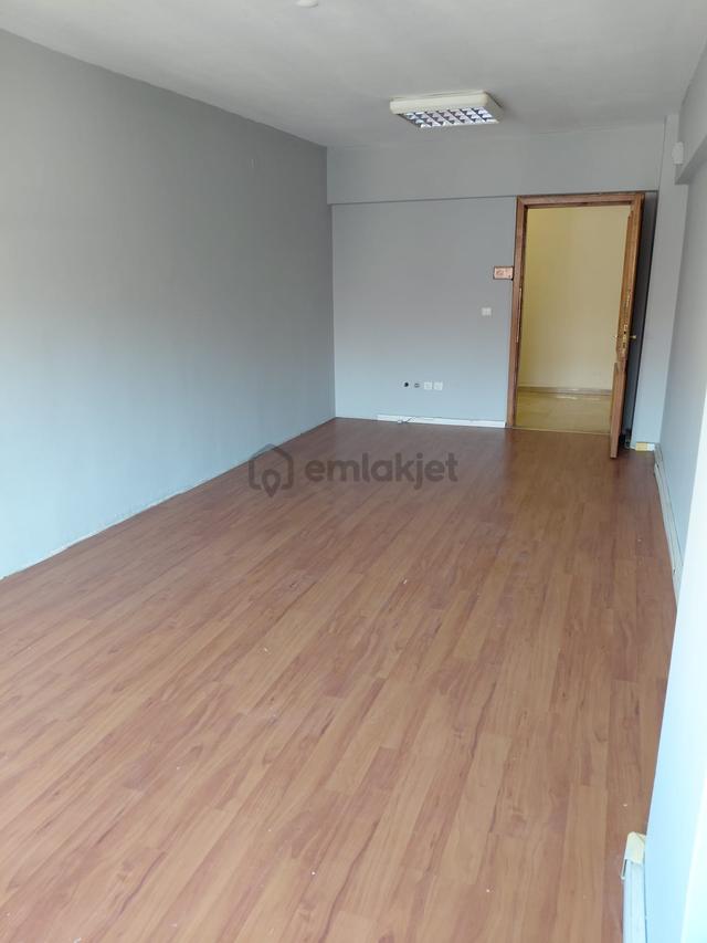 Beşiktaş Merkezde Çelik İş Merkezinde Kiralık Ofis 5