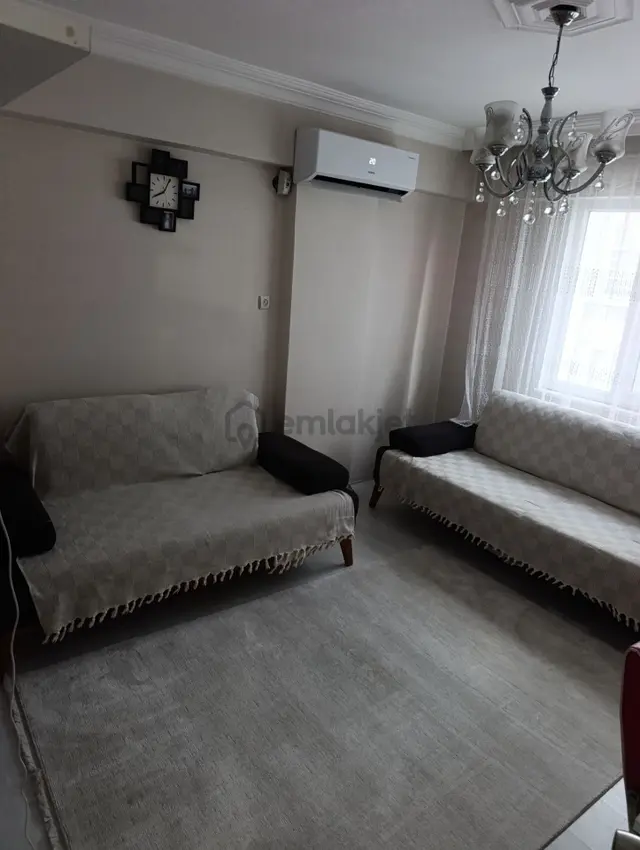 Eşyalı Kiralık Ara Kat Doğalgaz Kombi Klima 1