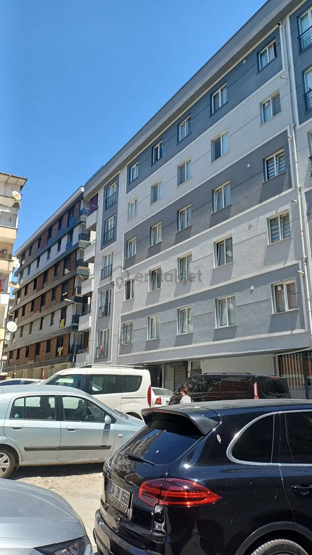 Ş.evler Merkezde Metrobüse 5dk.yeni Binada Sıfır 3+1 105m2 Kapalı Otoparklı Klimalı Ultralüx 4