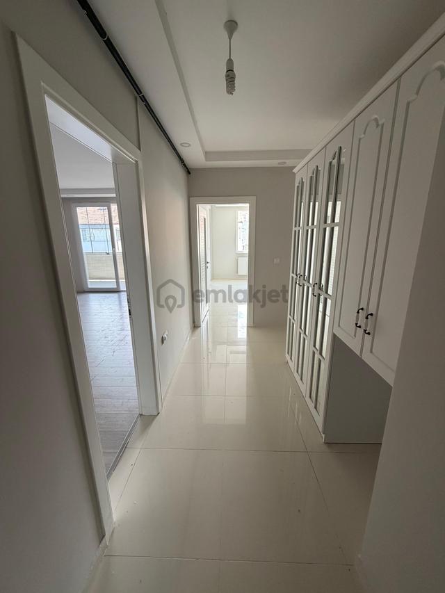 Sahile Ve Tramvaya Yakın Emsalsiz 3+1 Kiralık Daire 5