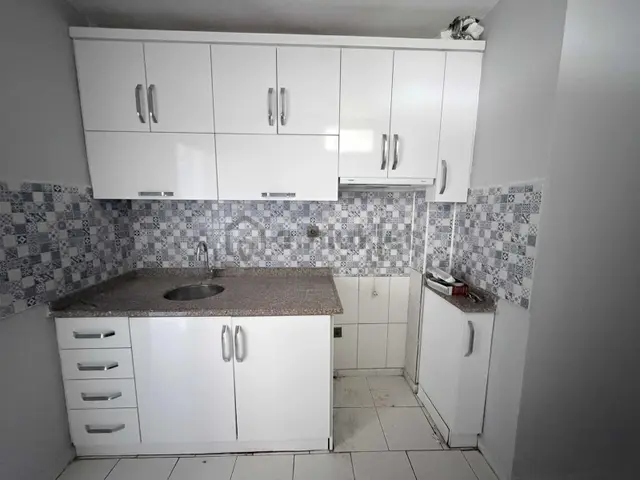 Şehrin Merkezinde Satılık 1+1 Ofis 4