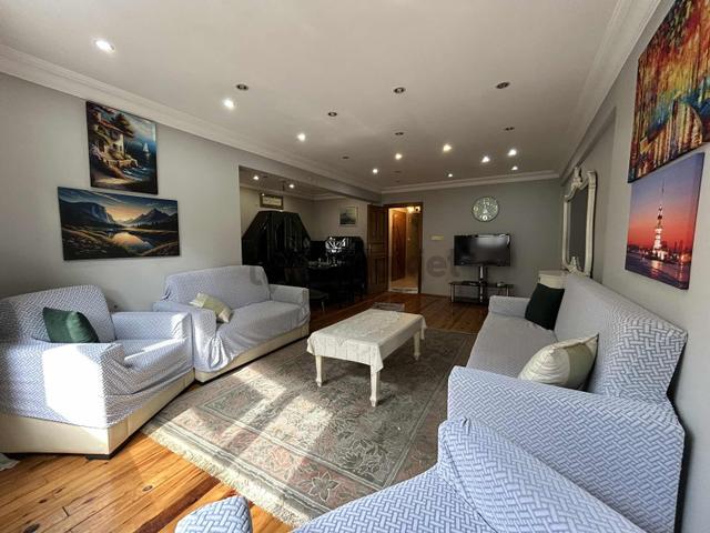 Çamçeşme Mahallesi'nde Cadde Üzeri Full Eşyalı 1+1 60 M² Net 4