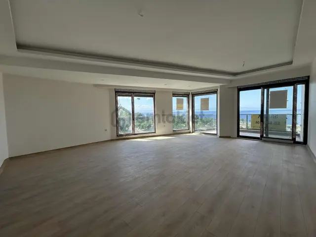 Oben'den Pendik Sahil Burunda Sıfır Deniz Manzaralı 4+1 168 M² 4