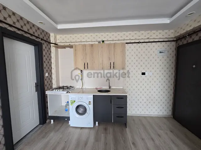 Cadde Seyran'dan Eşyalı Kiralık 1+1 Batıkentte (memura) 3