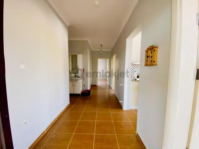 Ayvalık Küçükköy Gümrük Mahallesi'nde Geniş Kiralık 3+1 Daire 5