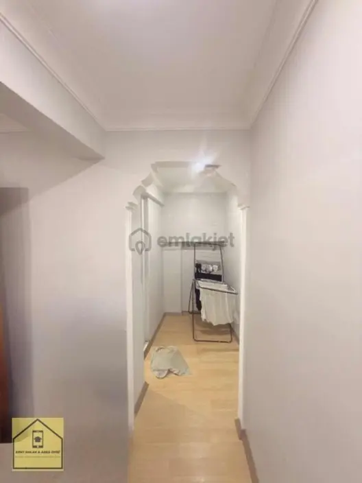 Demirkapı'ta Satılık Bodrum Katı 2 + 1 Hisseli 10 M2
