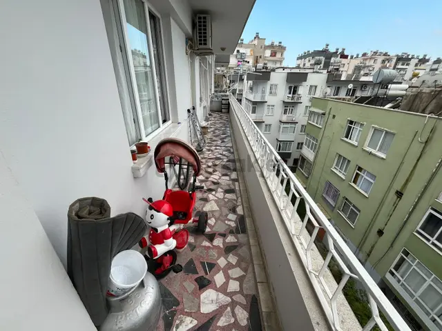 Ergünden Cumhuriyette Ana Yola Yakıniçi Yapılı Satılık 3+1 Daire 3