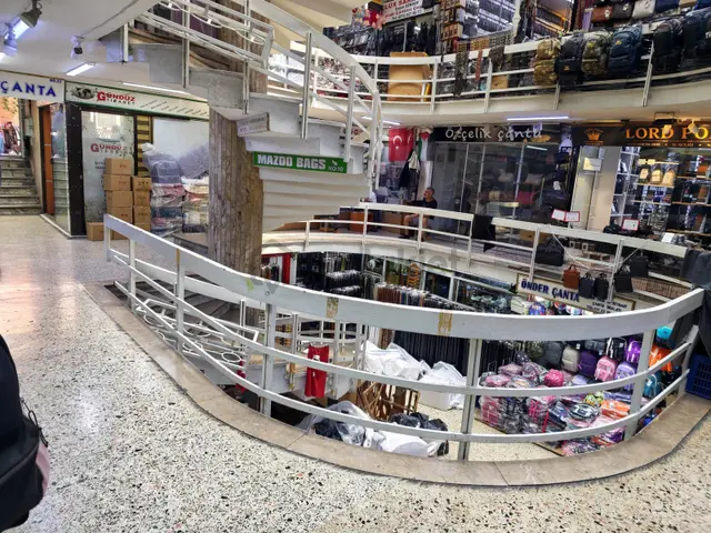 Fatih Mercan İş Hanı'nda Satılık 15 M² Dükkan Çift Girişli 3