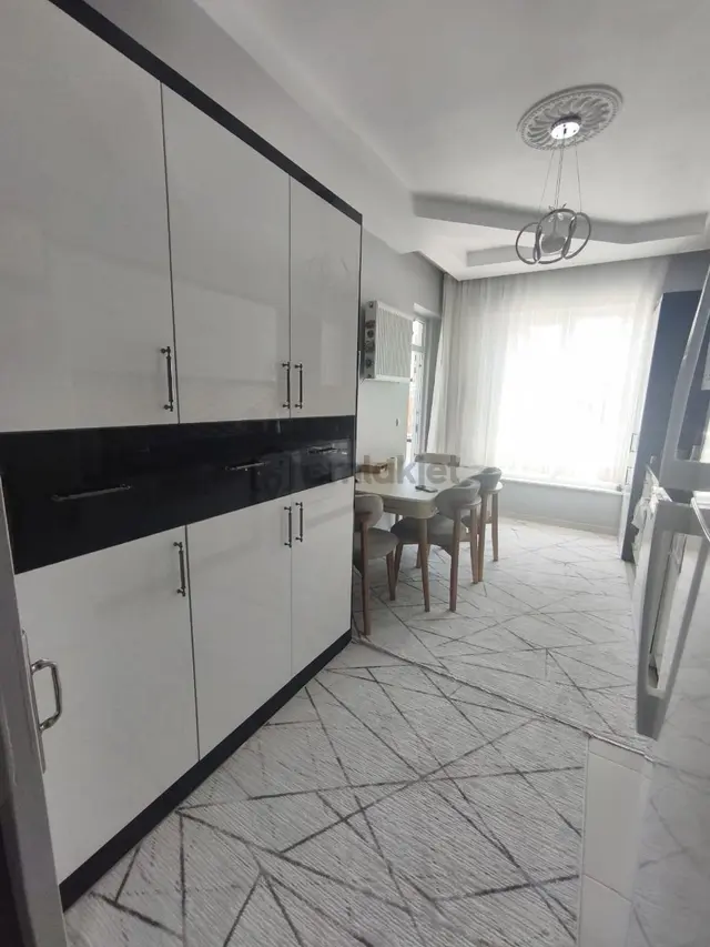 Seyrantepe Merkezi Konumda 3+1 Kiralık Daire 3