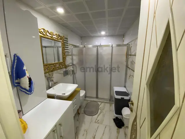Yıldız Yapı Apartmanında Krediye Uygun Geniş 3+1 Fırsatı! 3