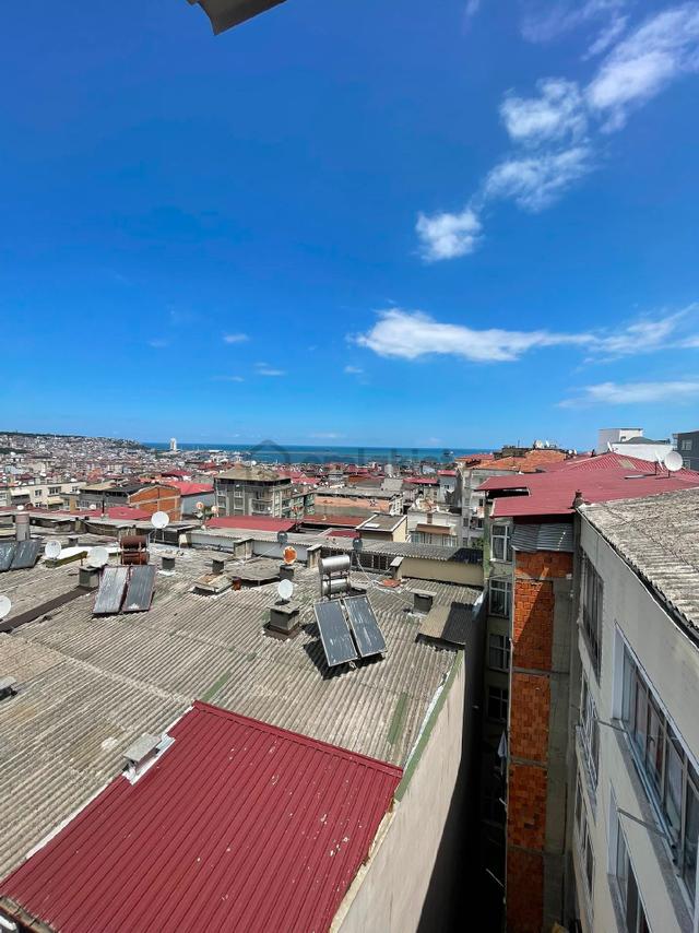 Samsun İlkadım Yenidoğan Mahallesi'nde Asansörlü 3+1 Kiralık Daire 3