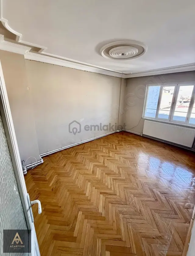Çarşı Bulvarda Kıralık 3 + 1 Doğalgazlı Daıre, Arakat, Balkonlu 3