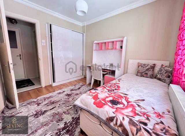 Sevinç'ten Paşabayır Mehmetçik Cadde Üstü Eşyalı Ara Kat 2+1 4