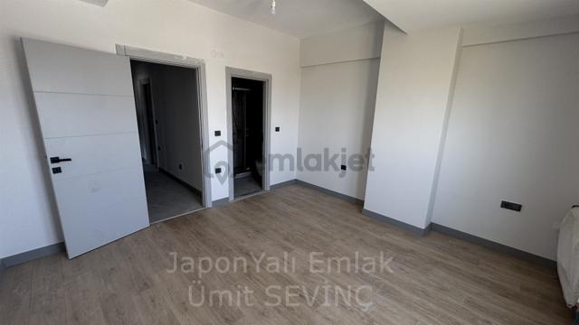 Çiğli Balatçık Mahallesinde Kiralık 2+1 Sıfır Daire | Otoparklı 2
