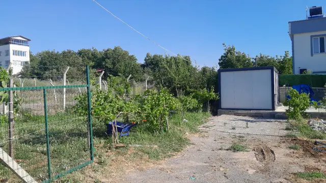 Avşar'da Baraj Manzaralı Villalık Bahçe 2