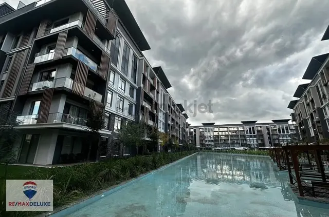 Zeray Esil Sitesinde 1+1 Geniş Tip Çatı Dubleks Kiralık Daire 1