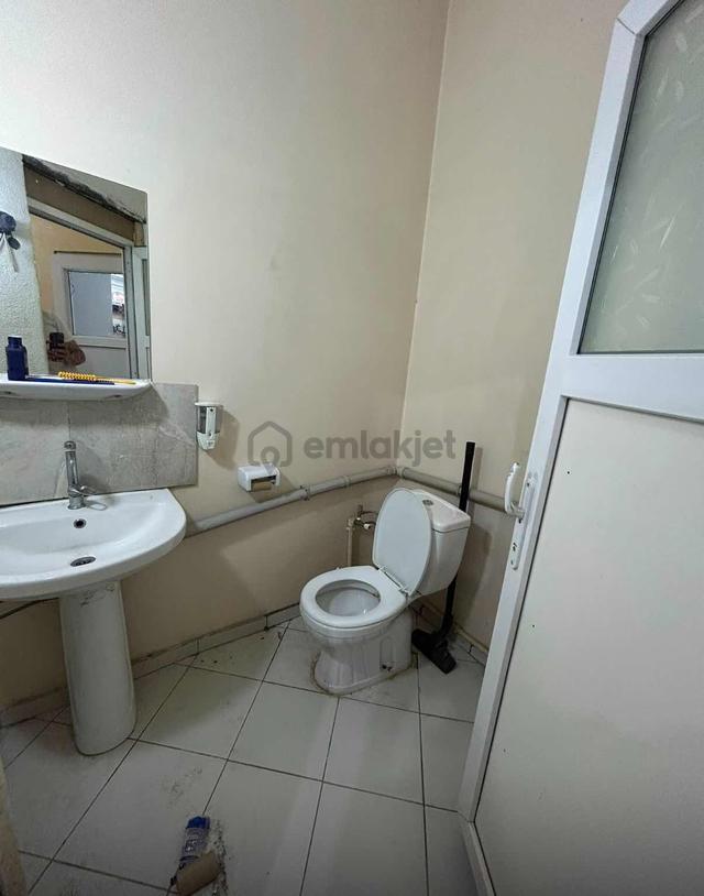 Baran Emlak'tan Akköprü Parkı Yanı Dükkan Kiralık'tır. 4