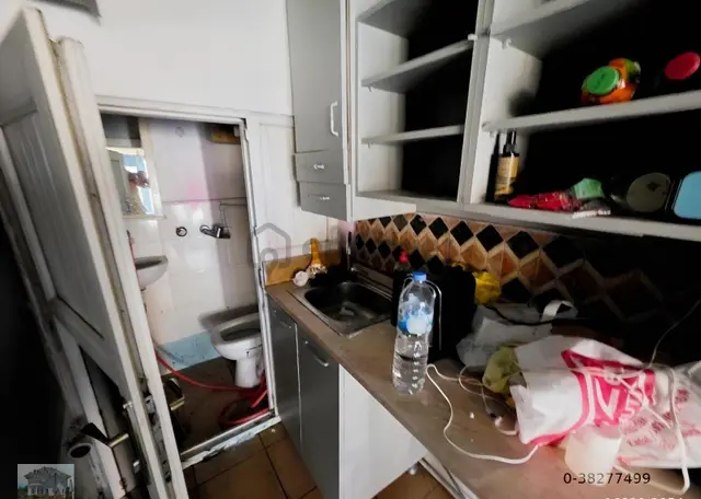 Kadikoy Kızıltoprak Semtinde Satılık Yatirimlik Dukkan 2