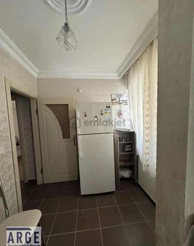 Merkezi Konumda Eşyalı Yeni Kiralık Daire 5