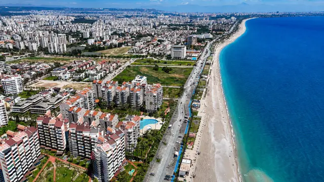 Antalya Konyaaltı Sahili Lal Sitesi Full Deniz Ve Havuz Manzaralı Satılık Daire 4