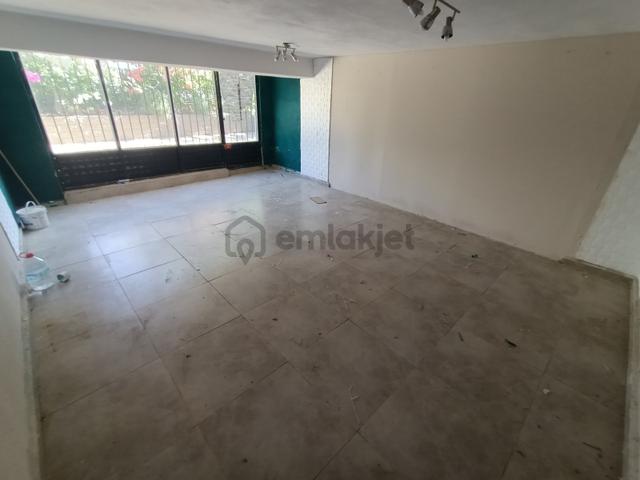 Karşıyaka İzban Yolu Üzerinde Önü Açık,kullanışlı Kiralık Dükkan 5
