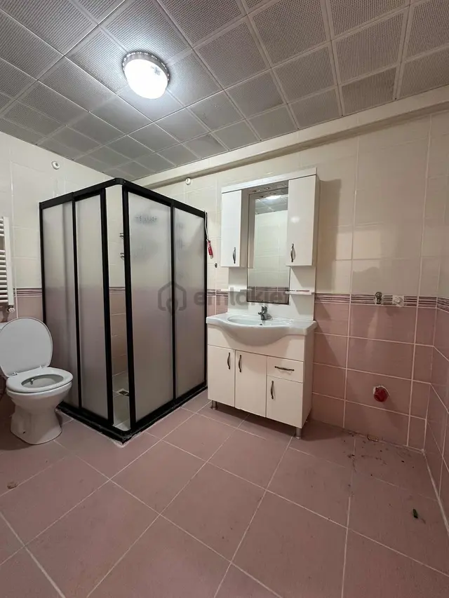 Tuğra'dan Reşadiye Mah. 2+1 Arakat Geniş Kiralık Daire 4