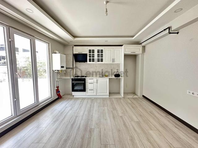 Tuğra'dan Çobançeşme Mah. 1+1 Kiralık Daire 4