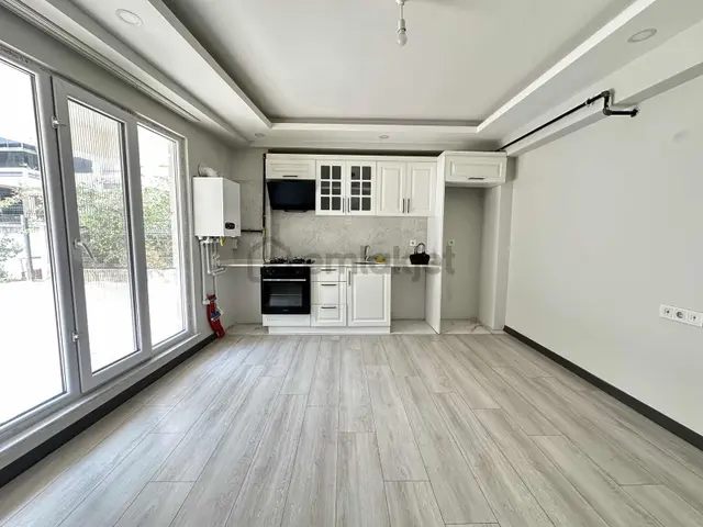 Tuğra'dan Çobançeşme Mah. 1+1 Kiralık Daire 2