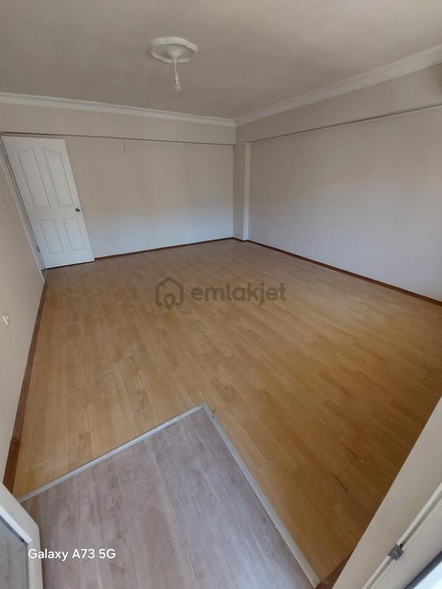 Dyk Est Emlaktan Dalaman Merkezde Dükkan Üstü 1. Kat Kiralık 110 M² Kapalı Mutfaklı 2+1 Daire 4