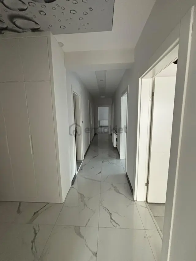 Usta Gayrimenkul'den Gedik'te Satılık 3+1 Havuzlu Sıfır Daire 4