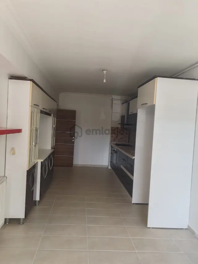 Sahibinden Ahi Mesut Mahallesinde 4+1 Geniş Lux Daire 3