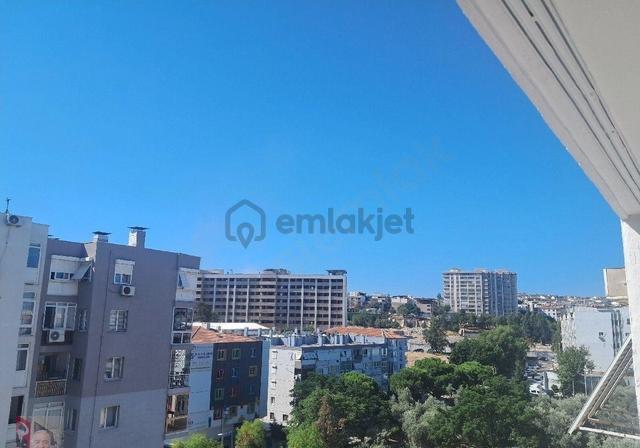 Kupon Bölgede Kiralık Arakat Asansörlü,otoparklı Bakımlı Daire 2