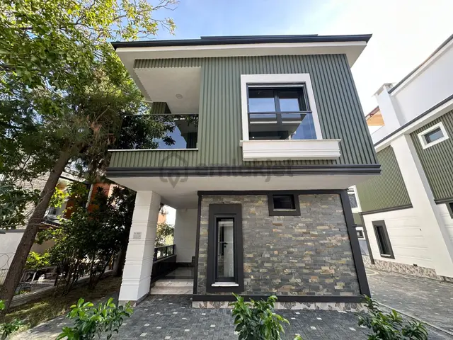 ✨akçay Ay Emlaktan✨gürede Kazdağlarının Eteklerinde Deniz Manzaralı Satılık 3+1 Sitede Tek Müstakil 5