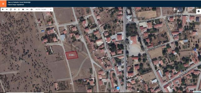 Global'den İlçe Manzaralı-920 M2-köşe Başı-konut İmarlı Satılık Arsa 2
