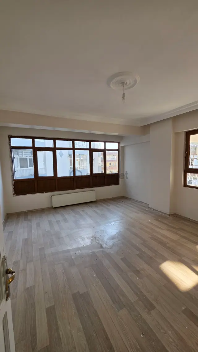 Satılık 4+1 Son Kat Daire 3