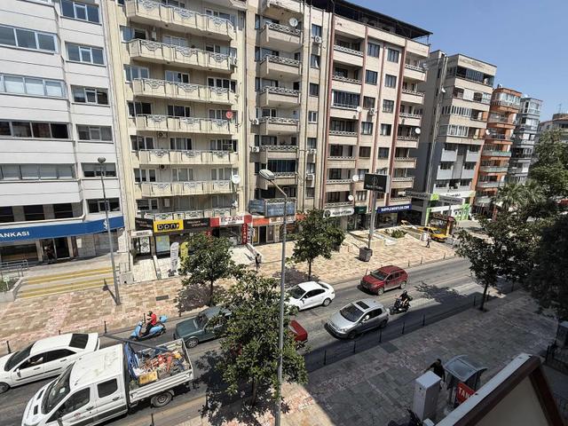 Binyapıdan Çınar Meydanda Tabela Değeri Yüksek Fırsat Ofis !!! 3